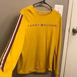 TOMMY HILFIGER LOGO LONG SLEEVE SMALL